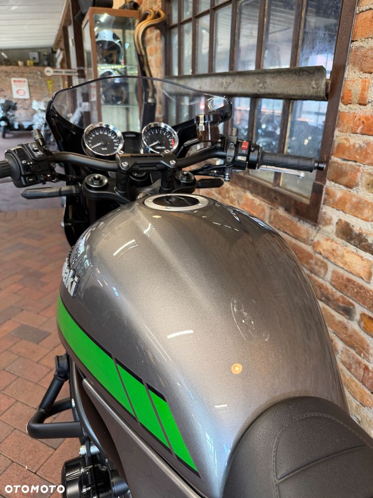 Kawasaki Z 900 RS - 11