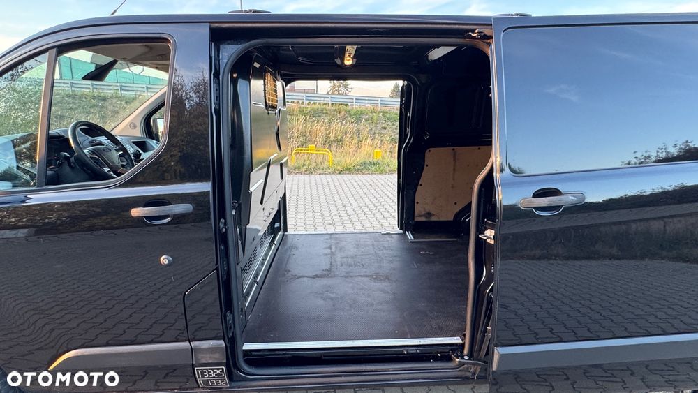 Ford Transit Custom - 13