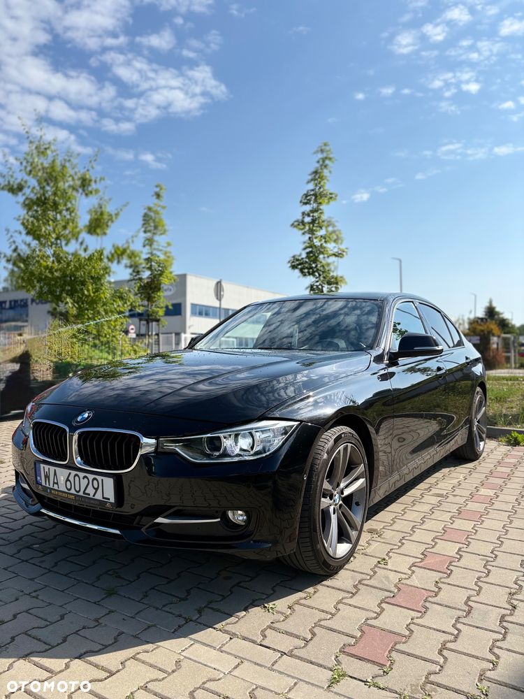 BMW Seria 3 328i Sport Line - 17