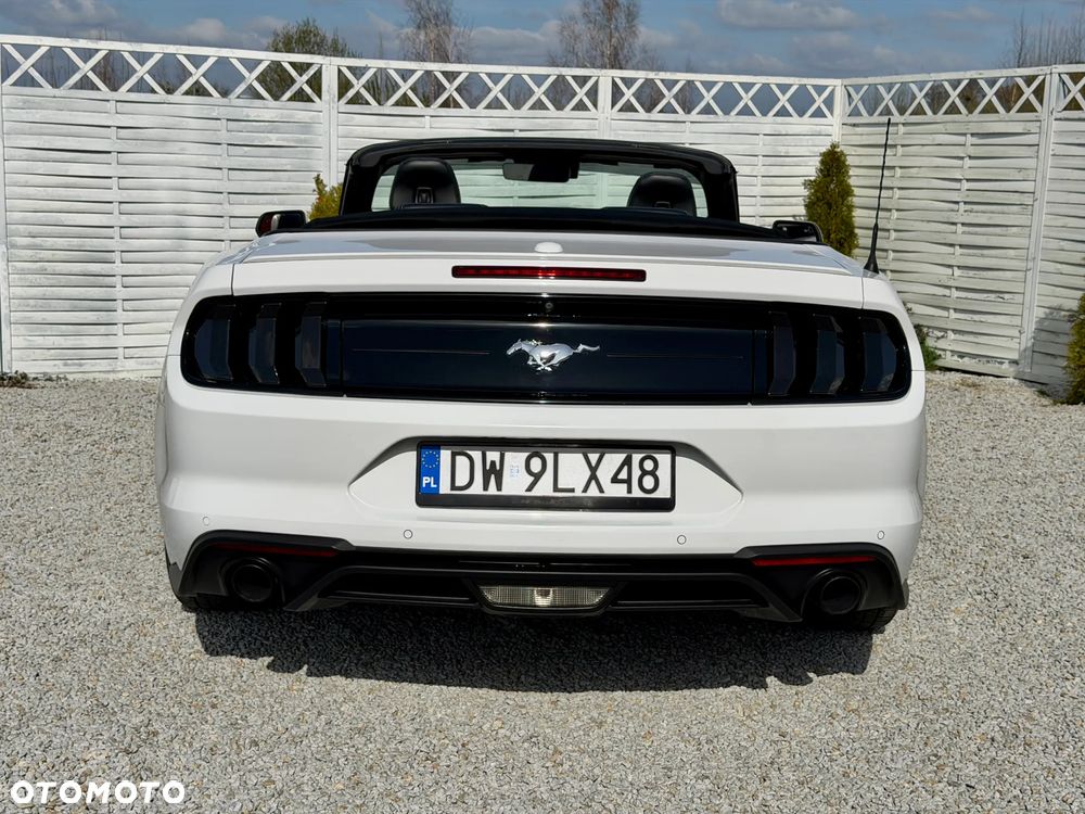 Ford Mustang Cabrio 2.3 Eco Boost - 29