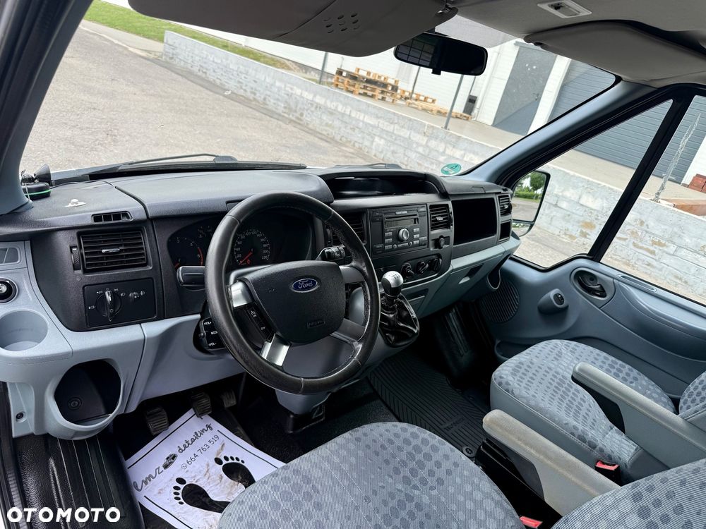 Ford Transit - 15