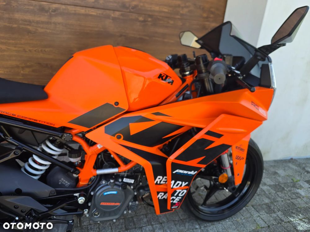 KTM RC 125 - 9