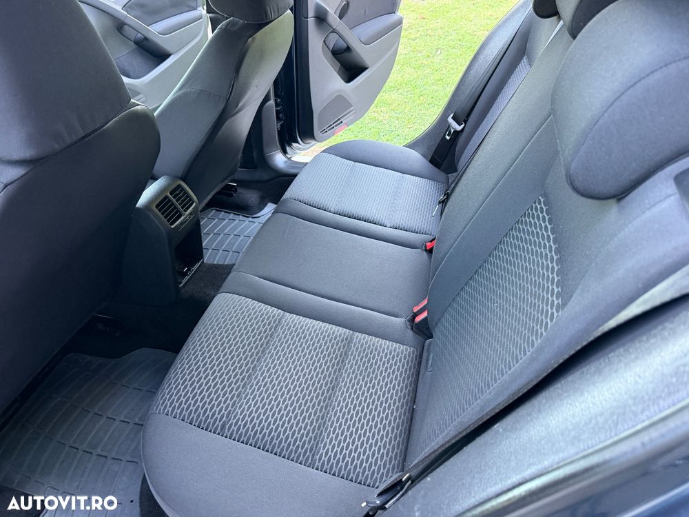 Volkswagen Golf 2.0 TDI Highline - 7