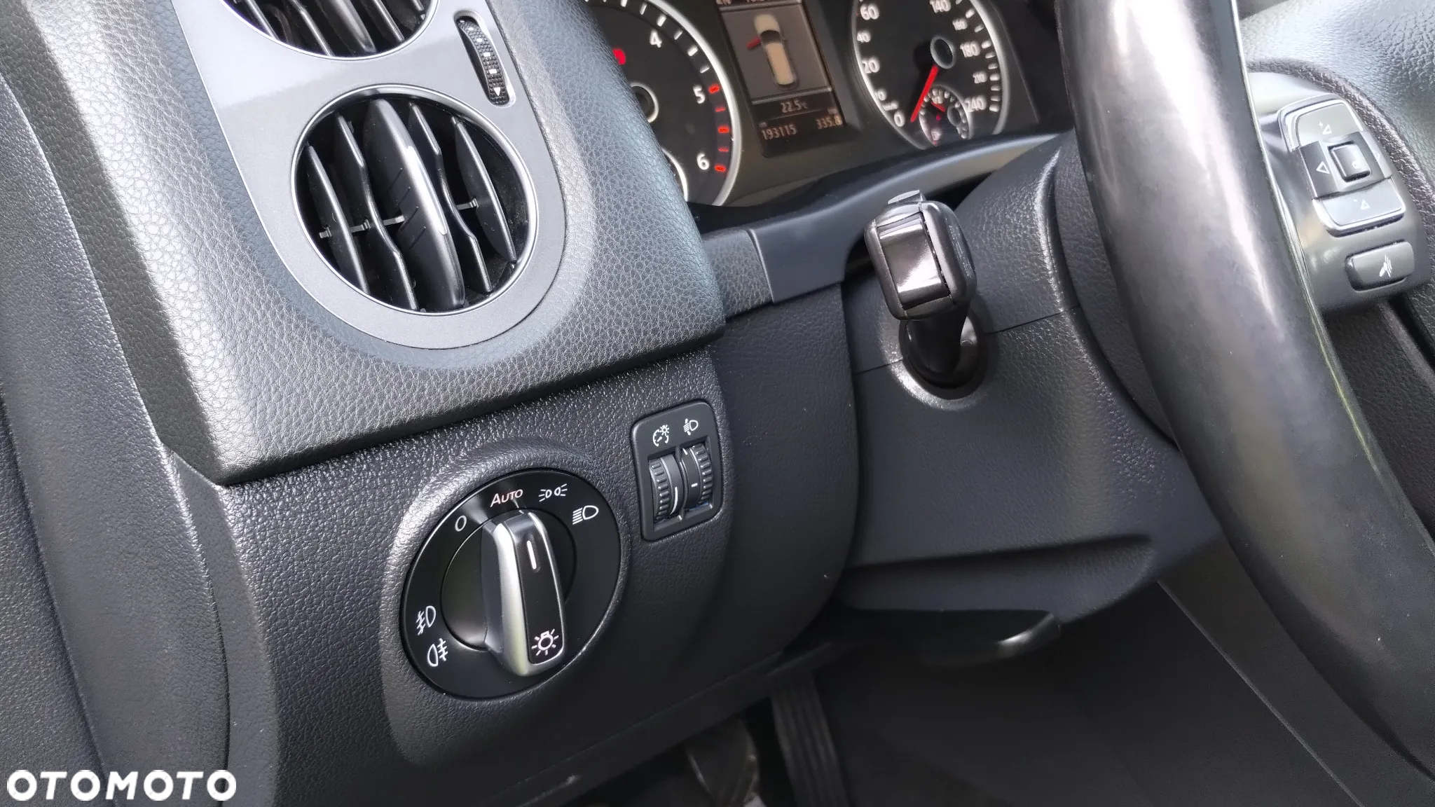 Volkswagen Tiguan 2.0 TDI DPF Sport & Style - 18