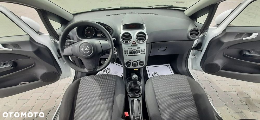 Opel Corsa - 33