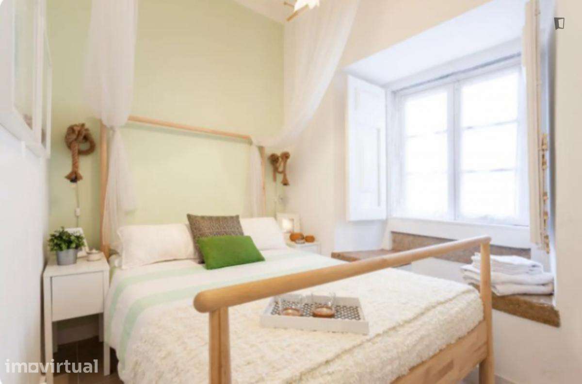 Apartamento com 1 quartos - localizado em Castelo Lisbon - Grande imagem: 2/6