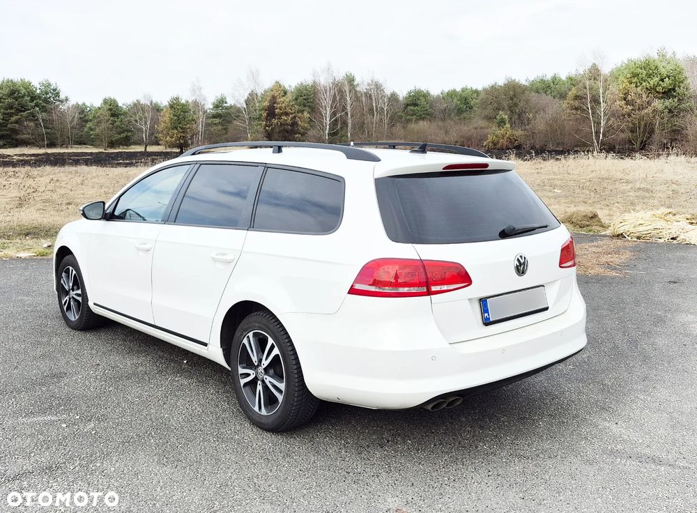 Volkswagen Passat - 4