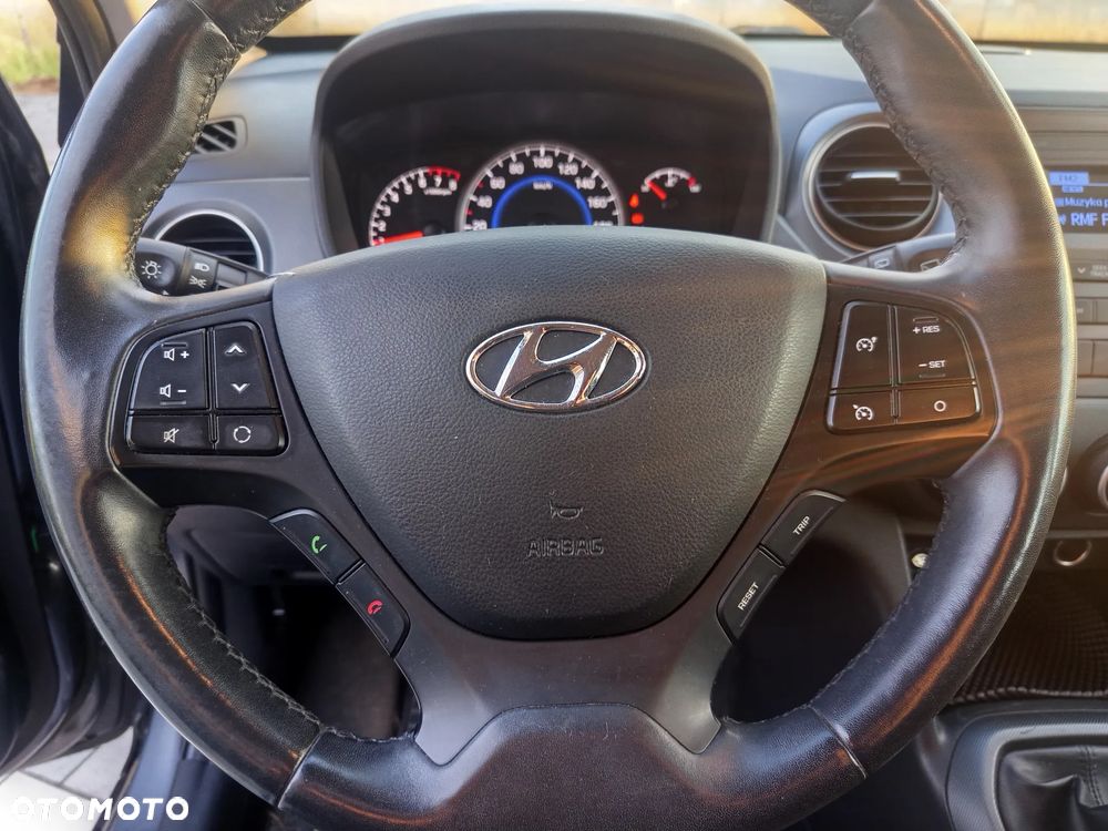 Hyundai i10 1.0 - 11