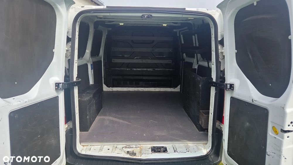 Ford Transit Custom - 11