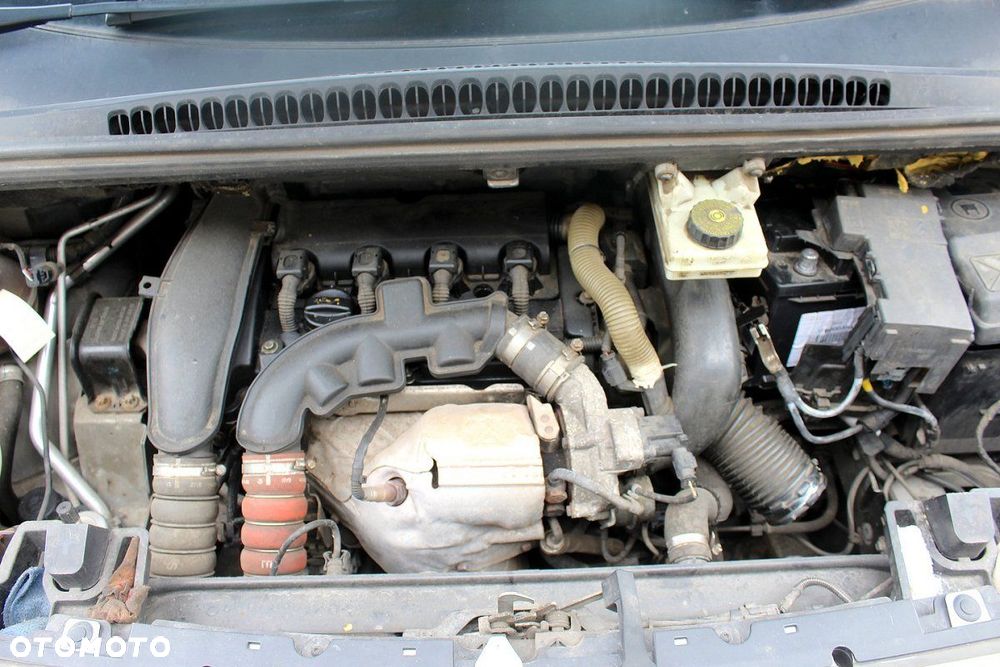 Peugeot 5008 2011 1.6THP 5FV Minivan (MASKA, ZDERZAK, LAMPA, BŁOTNIK, DRZWI, SZYBA, FOTEL) - 11