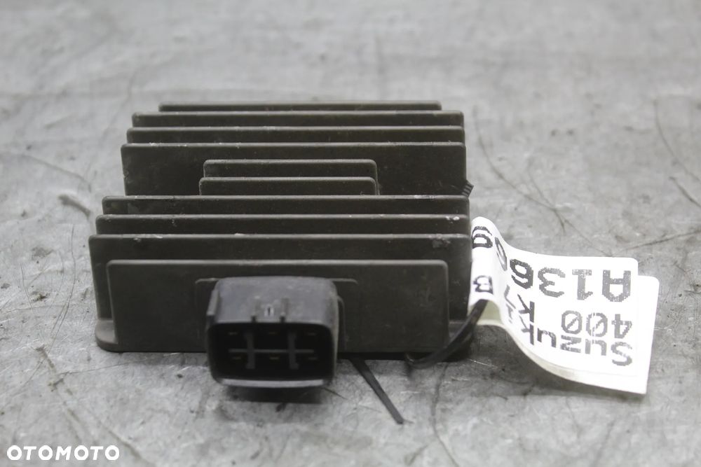 Suzuki Burgman AN 400 K7 Regulator napięcia - 1
