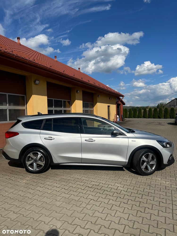 Ford Focus 1.5 EcoBlue STart-Stopp-System ACTIVE X - 2