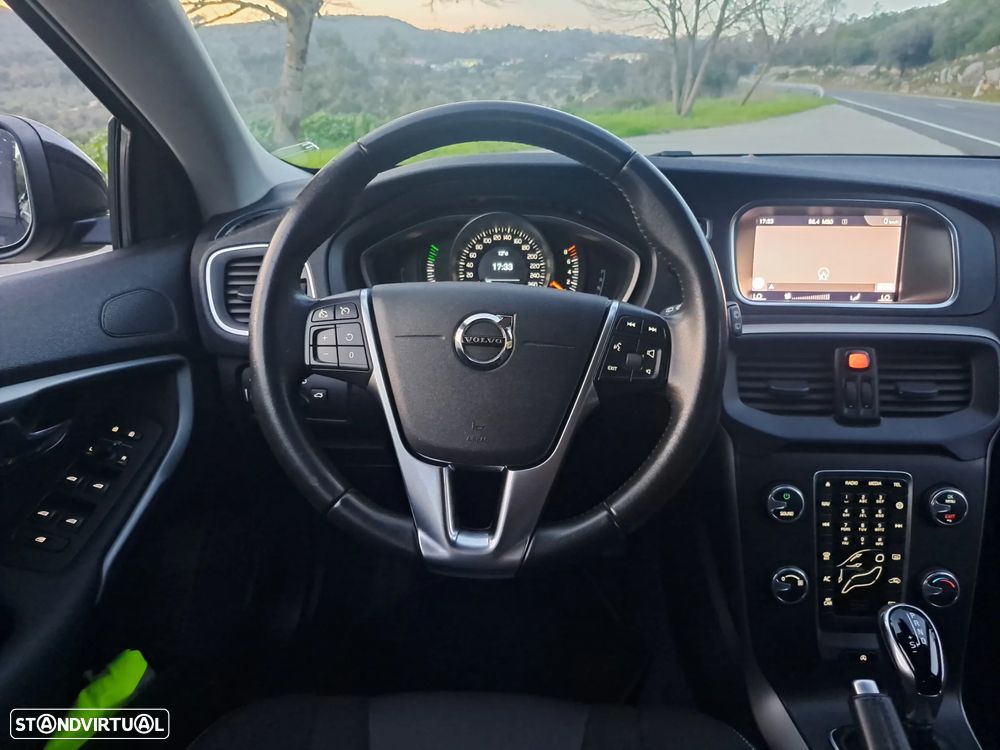 Volvo V40 1.5 T3 Sport Edition Geartronic - 19