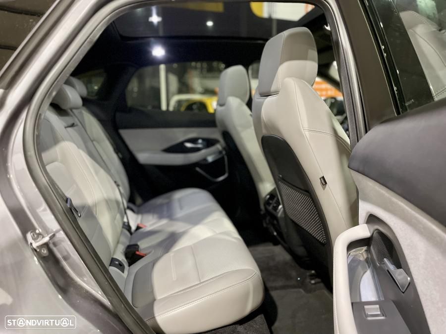 Jaguar E-Pace 1.5 P300e R-Dynamic HSE AWD Aut. - 41