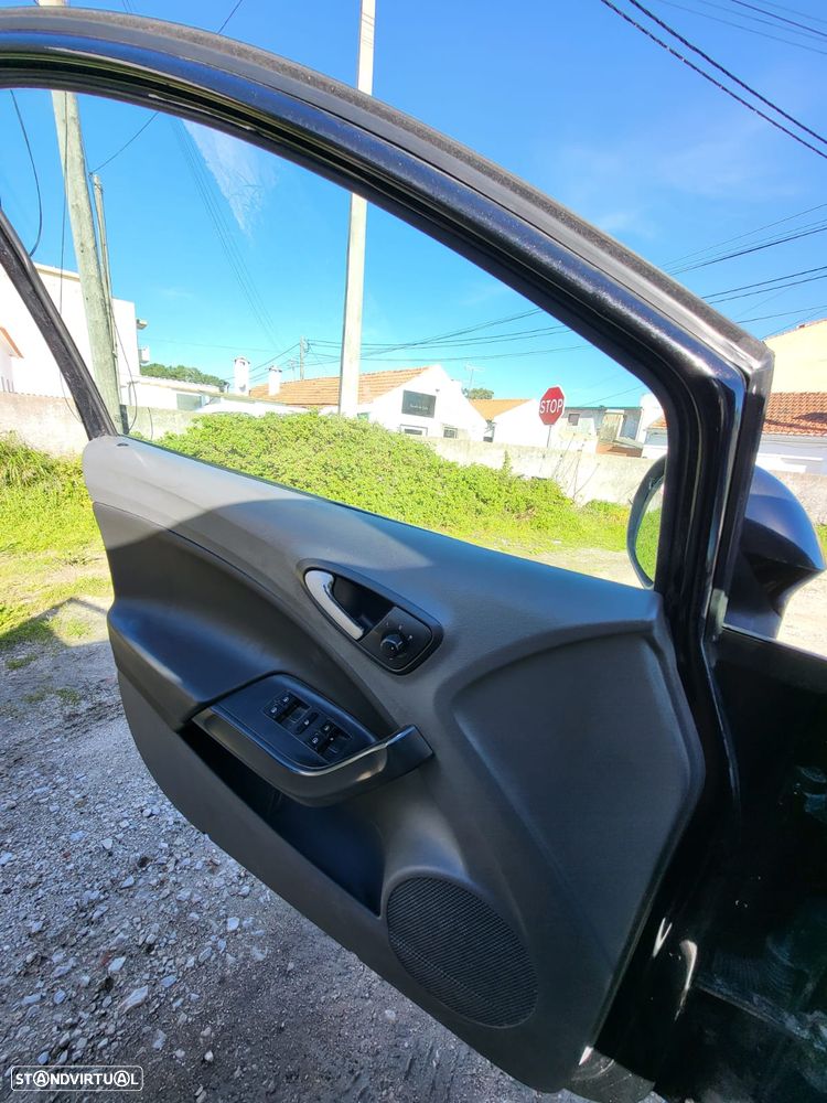 SEAT Ibiza 1.6 TDI CR Style - 12