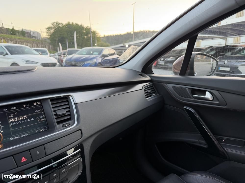 Peugeot 508 RXH 2.0 HDi Hybrid4 2-Tronic 104g - 20