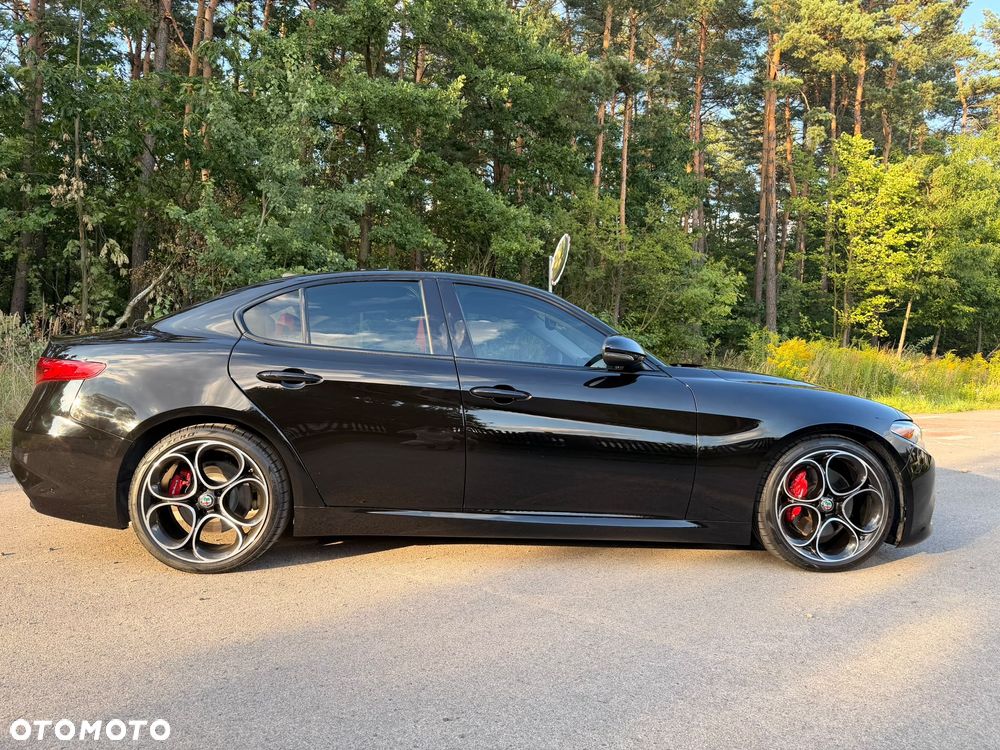 Alfa Romeo Stelvio 2.0 Turbo 16V AT8-Q4 Ti - 12