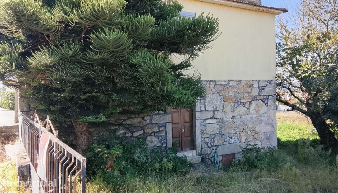 Moradia para restauro, Campos, Vila Nova de Cerveira - Grande imagem: 4/12