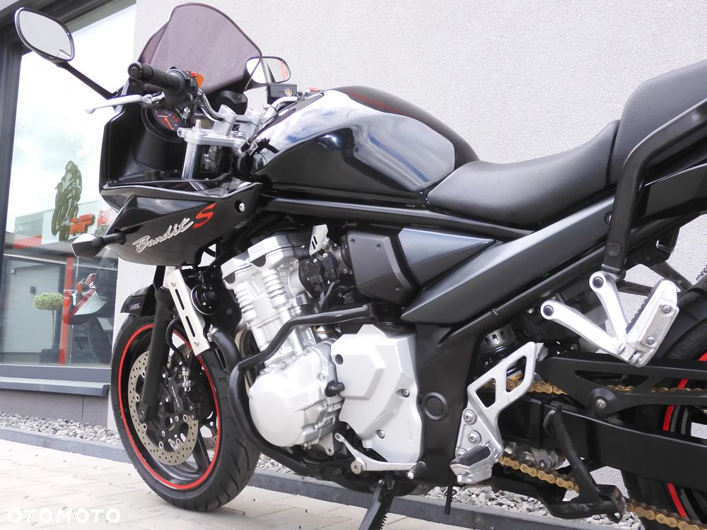 Suzuki Bandit - 28