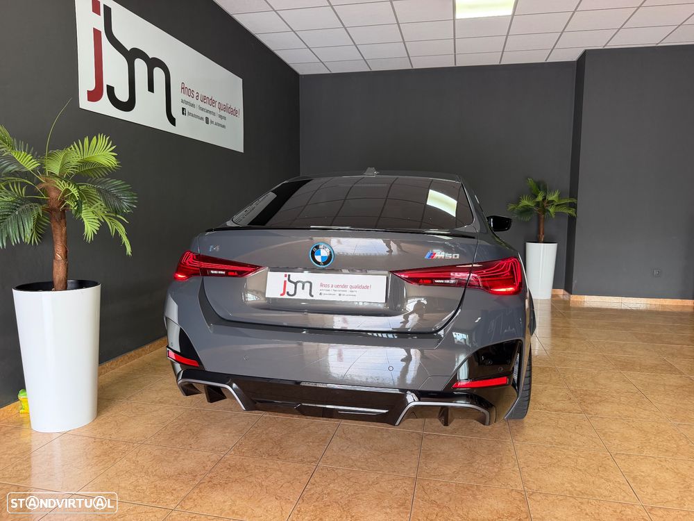 BMW i4 M50 Pack Desportivo M Pro — fotografia 25