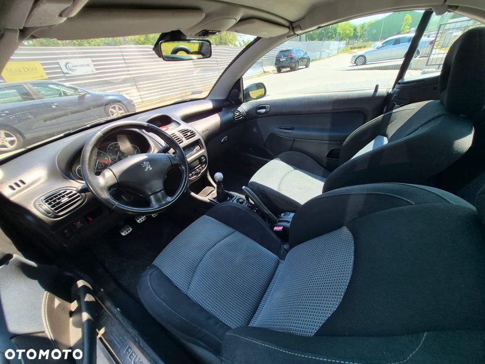 Peugeot 206 CC - 15