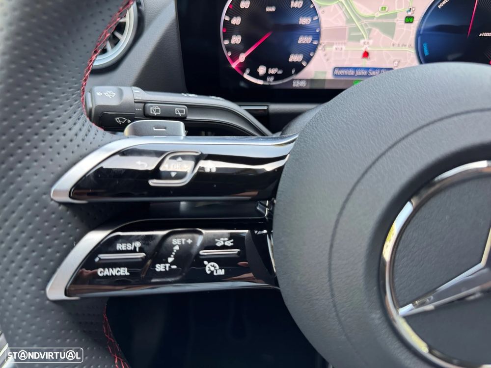 Mercedes-Benz GLA 250 e AMG Line - 34