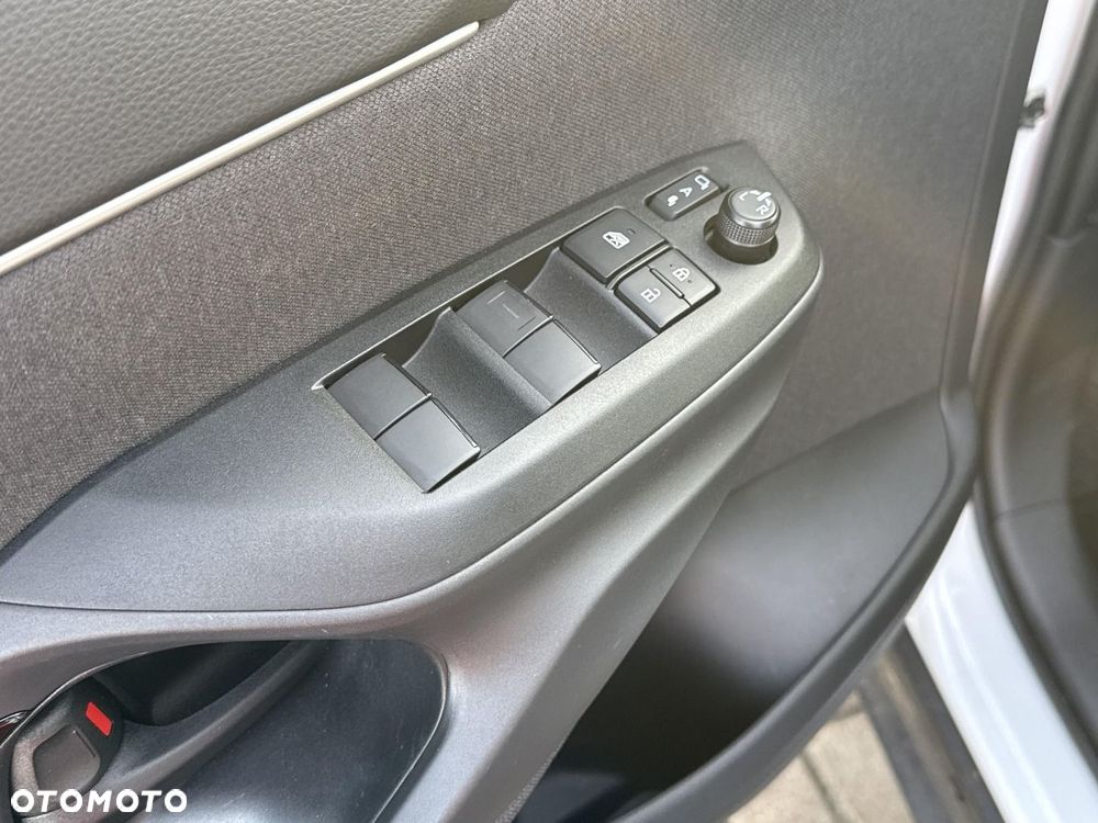 Toyota Yaris Cross Hybrid 1.5 Style - 23
