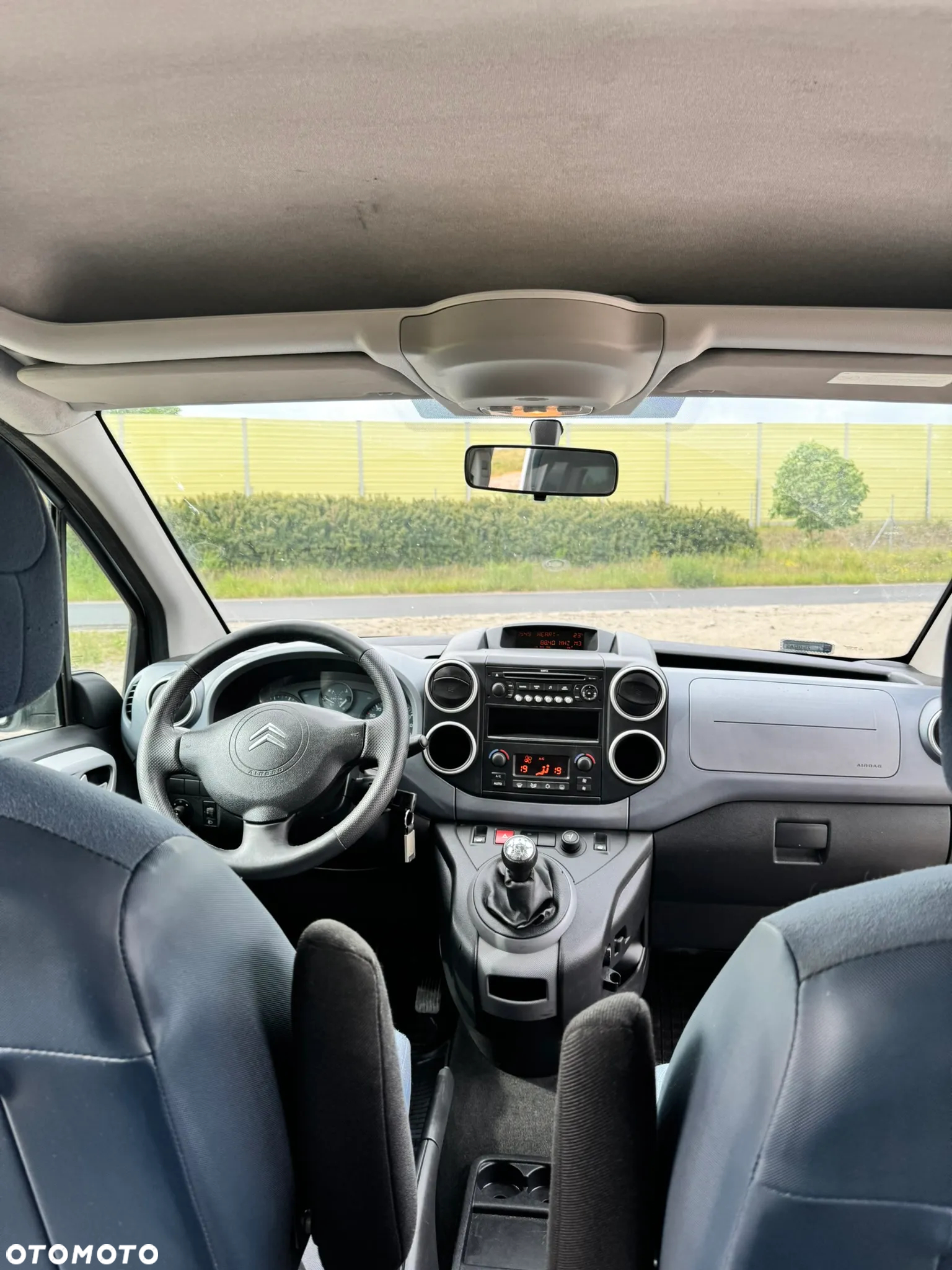Citroën Berlingo II 1.6 HDi Multispace - 13