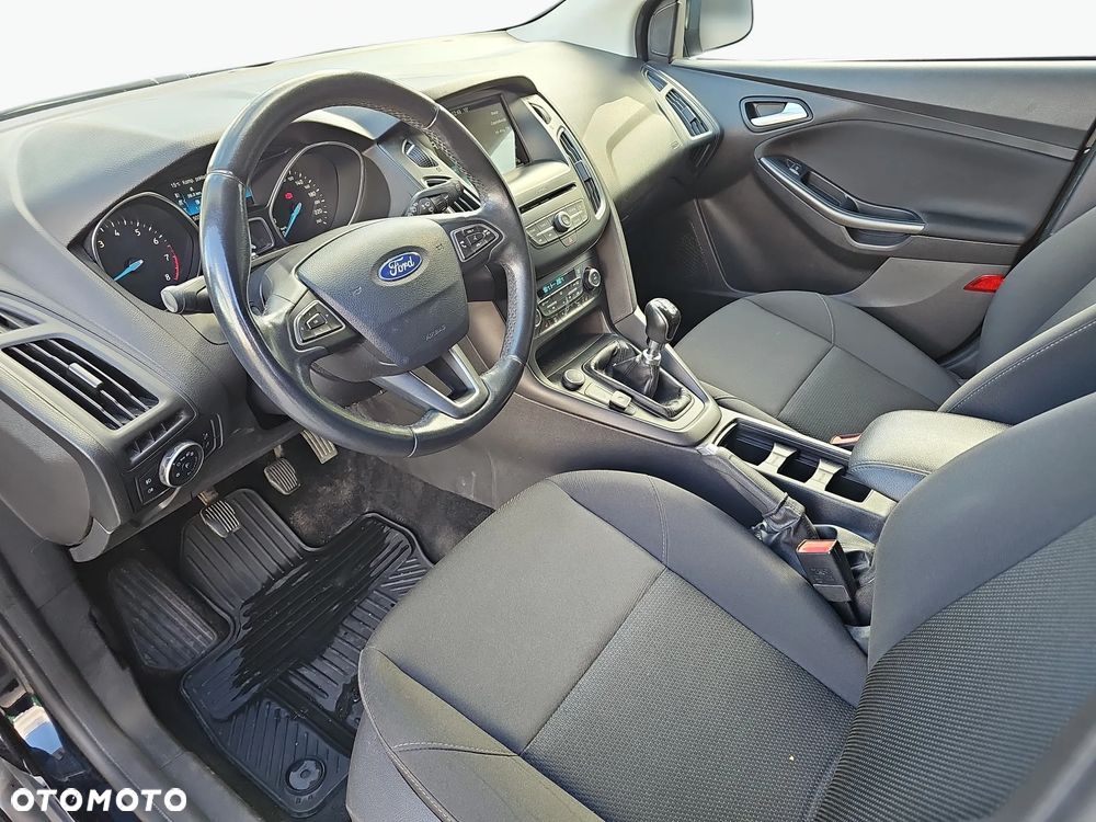 Ford Focus 1.5 EcoBoost Trend Edition Business - 10
