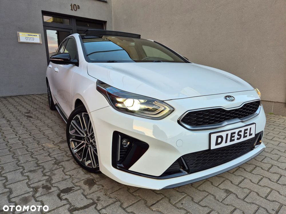 Kia ProCeed 1.6 CRDi GT Line DCT - 4