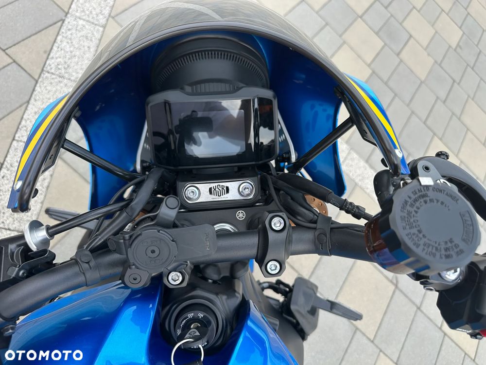 Yamaha XSR - 16