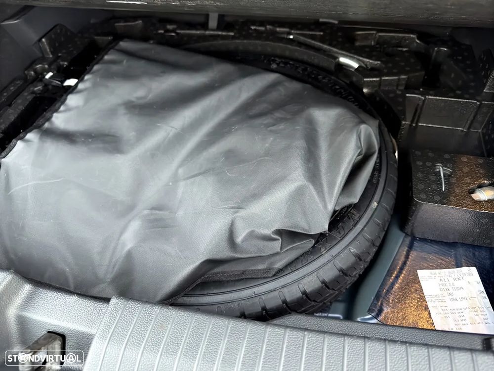 VW T-Roc R 2.0 TSI 4M DSG - 35