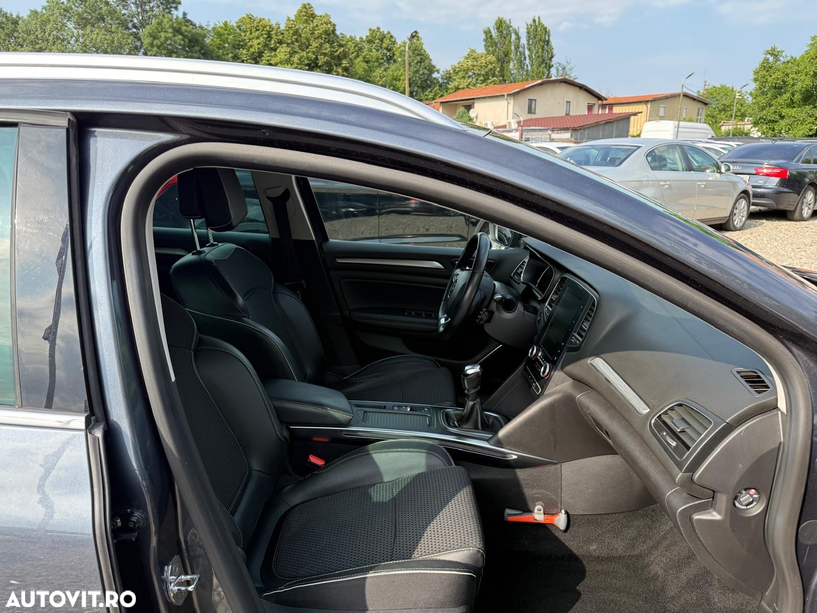 Renault Megane Grandtour ENERGY TCe 130 BOSE EDITION - 6