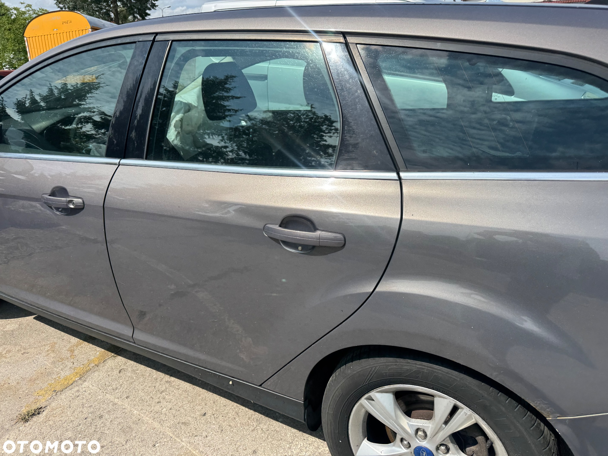 Ford focus 3 kolor vb ciemno szary błotnik prawy lewy przedni przód drzwi prawe lewe przednie tylne tył klapa bagażnika lampy tył tylnie prawa lewa zderzak tył tylni lusterko prawe lewe - 7