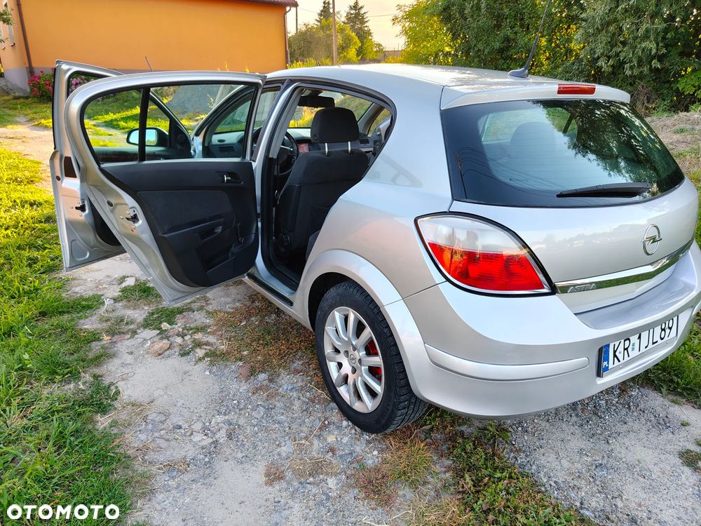 Opel Astra 1.6 Elegance - 27