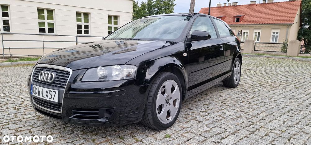 Audi A3 3-drzwiowe 1.6 Ambiente - 2