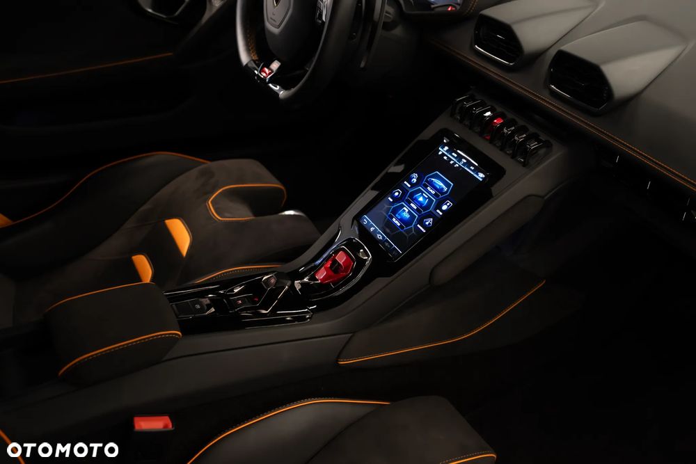 Lamborghini Huracan EVO - 19