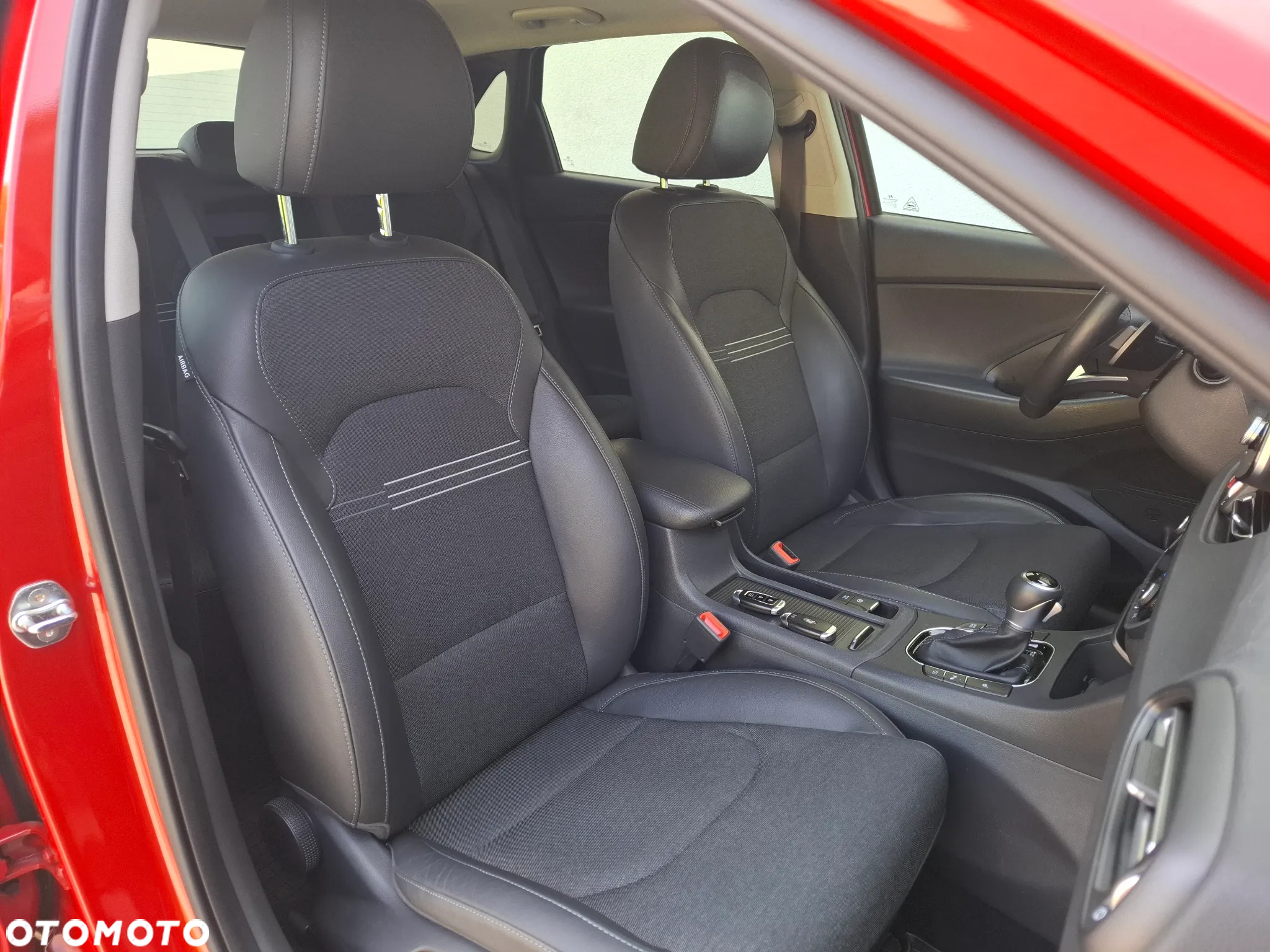 Hyundai i30 1.5 T-GDI 48V-Hybrid DCT Intro - 40