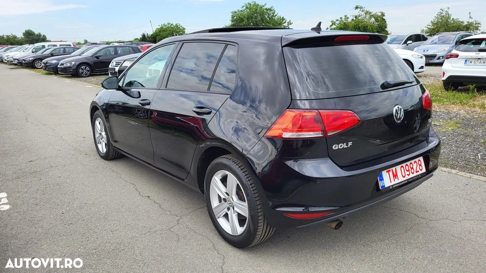 Volkswagen Golf - 5