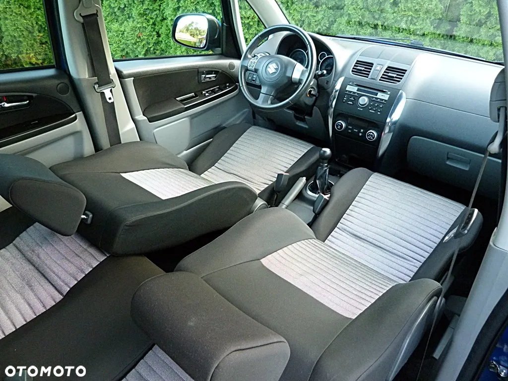 Suzuki SX4 1.6 Comfort Plus 4WD - 11