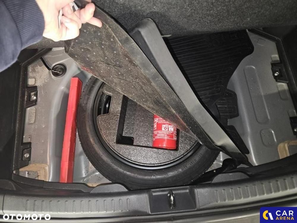 Toyota Yaris 1.5 Comfort - 28