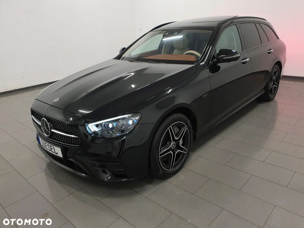 Mercedes-Benz Klasa E 300 de 4Matic 9G-TRONIC AMG Line - 2