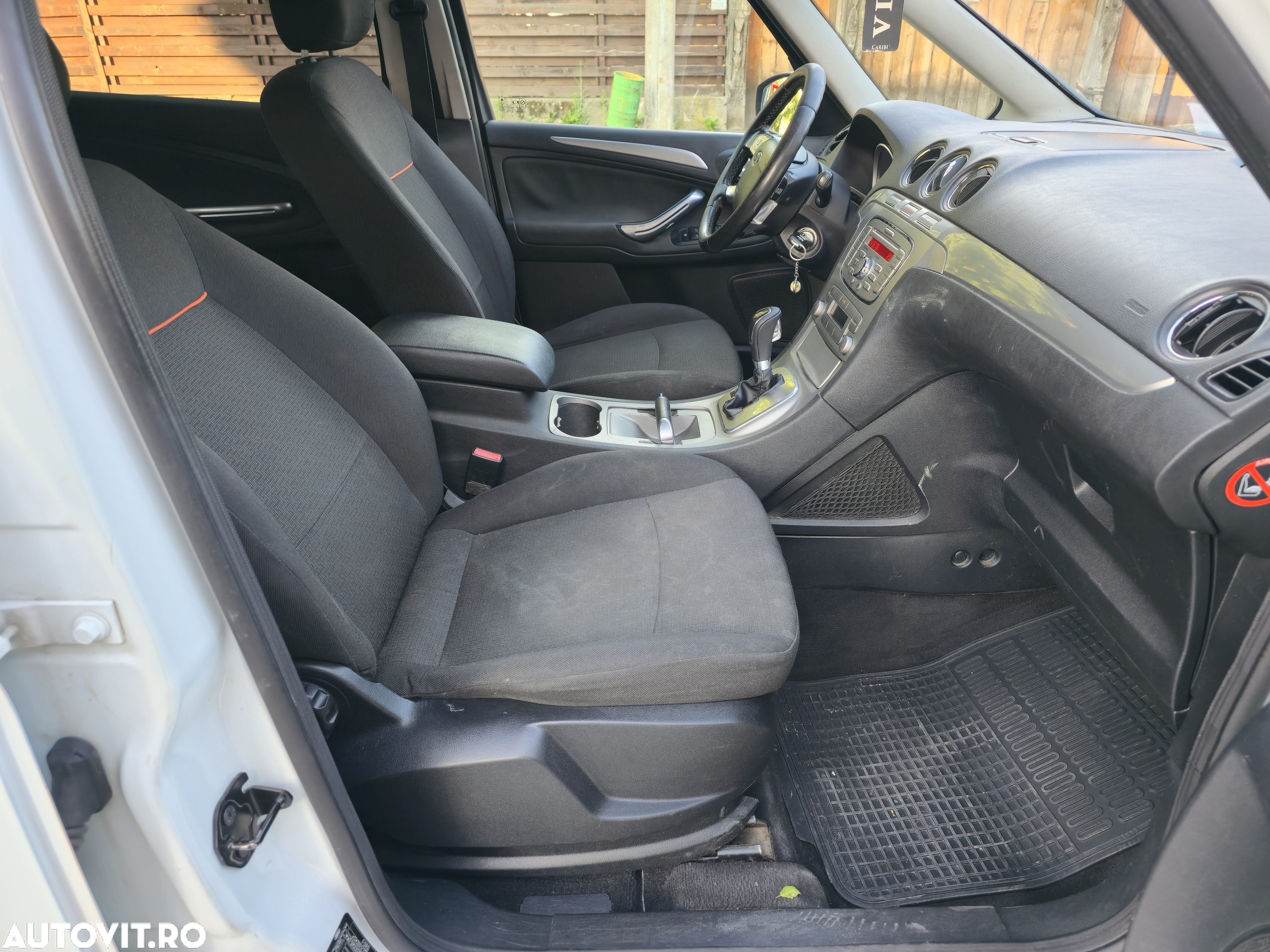 Ford Galaxy 2.0 TDCi DPF Aut. Ghia - 21