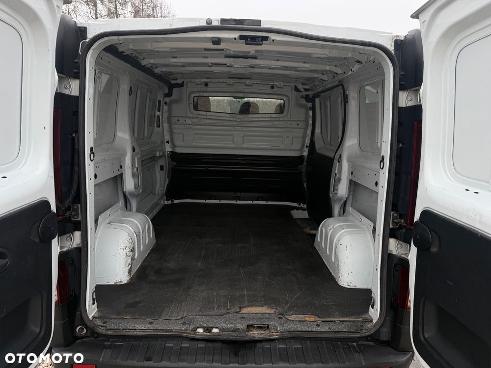 Opel VIVARO - 11