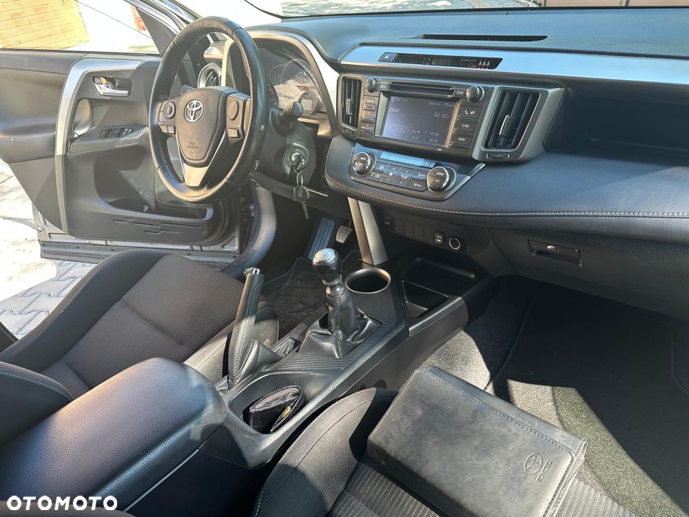 Toyota RAV4 2.2 D-4D 4x4 Life - 6