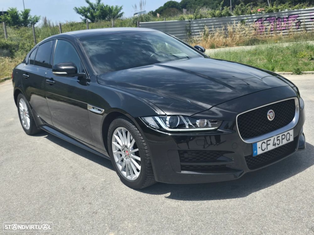 Jaguar XE 2.0 D R-Sport - 6