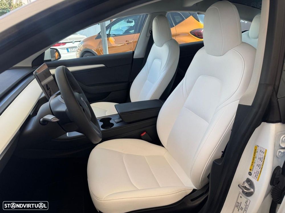 Tesla Model 3 Standard Range Plus RWD - 18