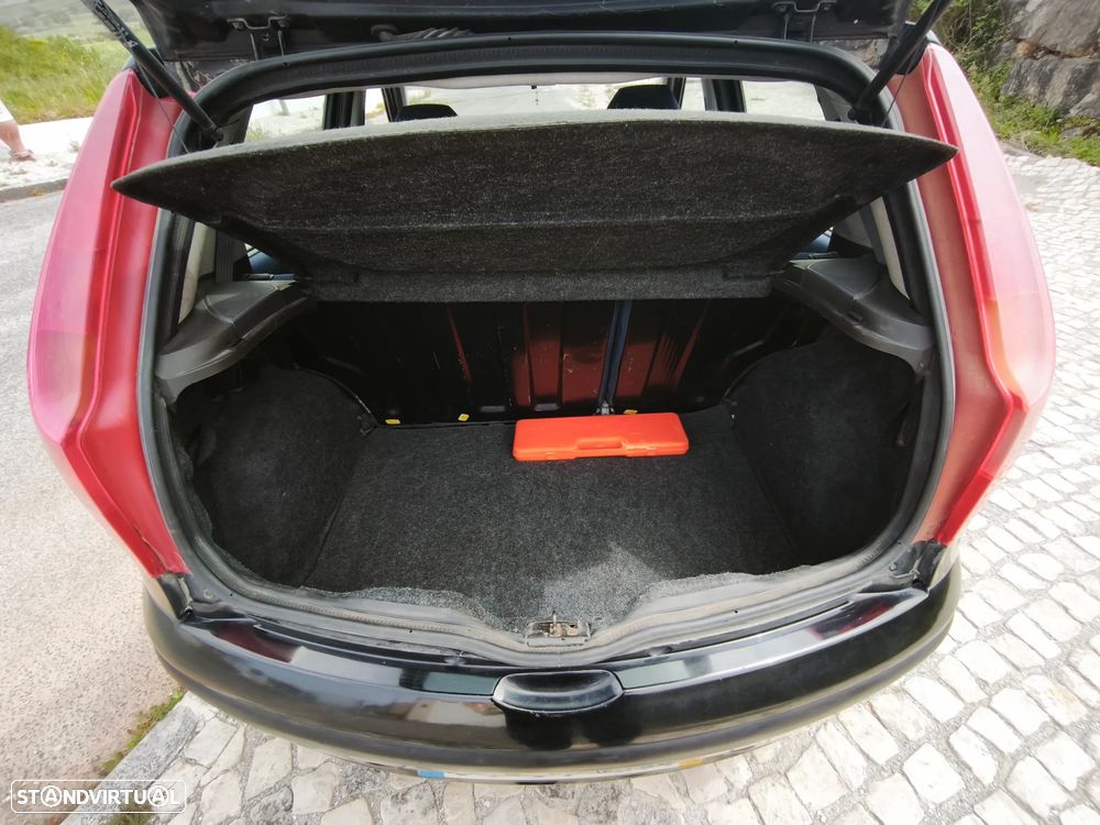 Fiat Punto 1.2 16V ELX - 10