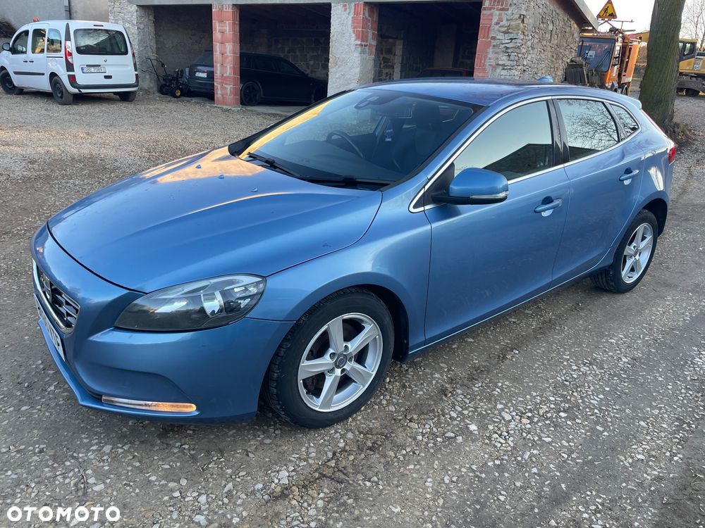 Volvo V40 D2 - 15