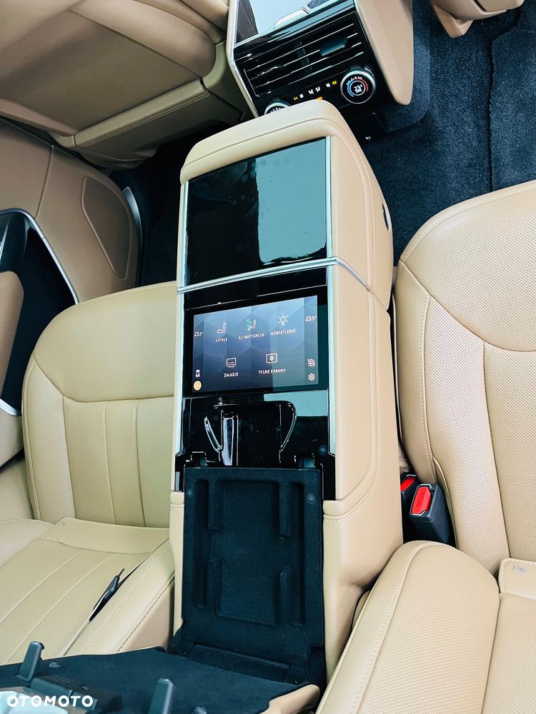 Land Rover Range Rover - 34